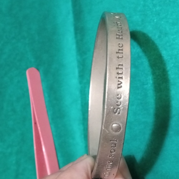 Basic/ Canada 2005 Pewter silver bracelet 2 & 3/4 " (sku104) - Picture 1 of 4